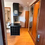 Barra Da Tijuca - 508 - De Frente Para Maravilhosa Piscina - Estacionamento Gratuito - Academia Comphania Atletica - Balsa Para Praia Gratis - Microondas - Geladeira Grande - Recepcao 24Horas - Wi-Fi - Com Pia