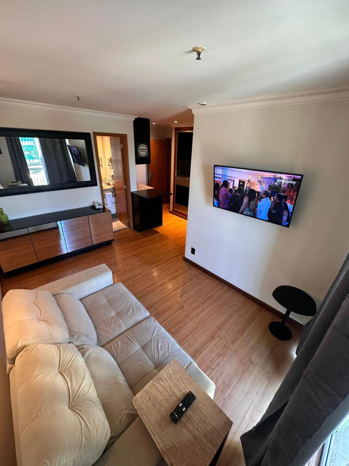 Apartamento Barra Da Tijuca - 508 - De Frente Maravilhosa Piscina - Estacionamento Gratuito - Academia Comphania Atletica - Balsa Gratis - Microondas - Geladeira Grande - Recepcao 24horas - Wi-fi - Com Pia Río de Janeiro