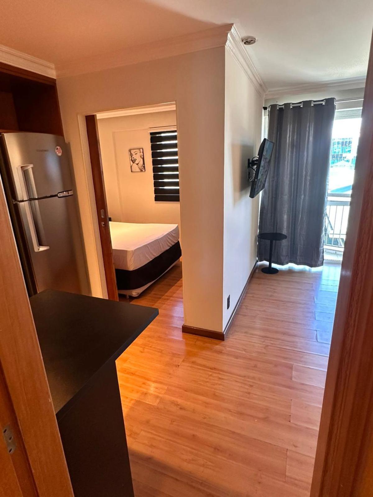 Barra Da Tijuca - 508 - De Frente Maravilhosa Piscina - Estacionamento Gratuito - Academia Comphania Atletica - Balsa Gratis - Microondas - Geladeira Grande - Recepcao 24horas - Wi-fi - Com Pia * Río de Janeiro