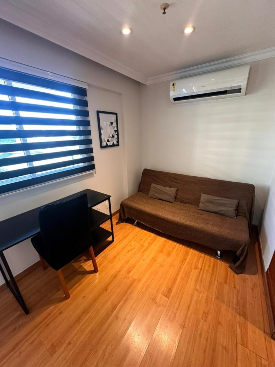 Barra Da Tijuca - 508 - De Frente Maravilhosa Piscina - Estacionamento Gratuito - Academia Comphania Atletica - Balsa Gratis - Microondas - Geladeira Grande - Recepcao 24horas - Wi-fi - Com Pia Apartamento Río de Janeiro